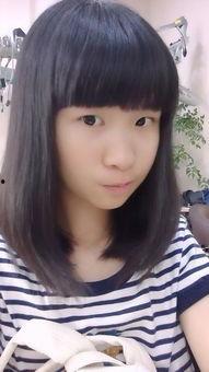 13岁的女生照片,13岁少女的纯真瞬间